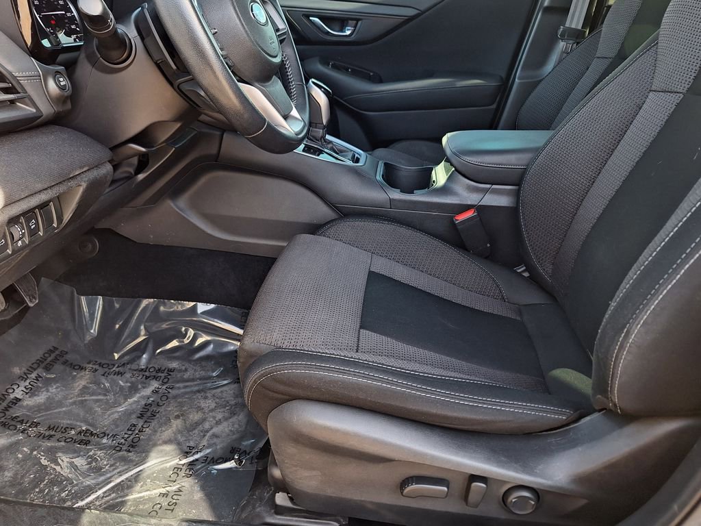 Used 2022 Subaru Outback Premium image 11