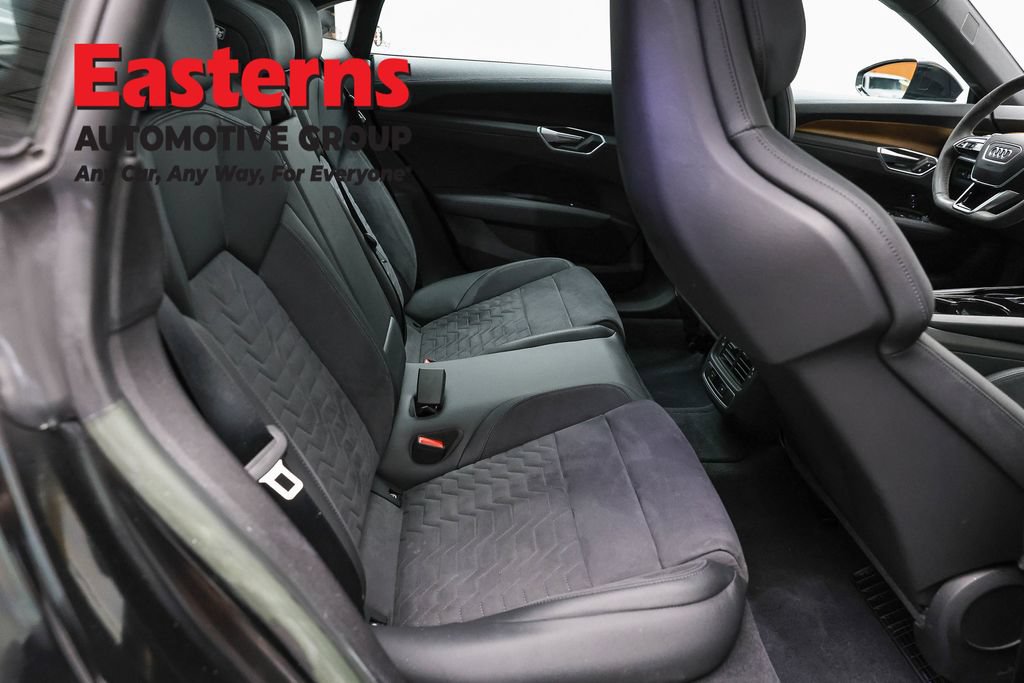 Used 2022 Audi e-tron GT Premium Plus AWD/4WD image 24
