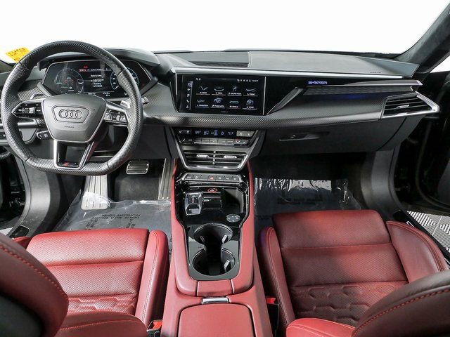 Used 2024 Audi RS e-tron GT image 19