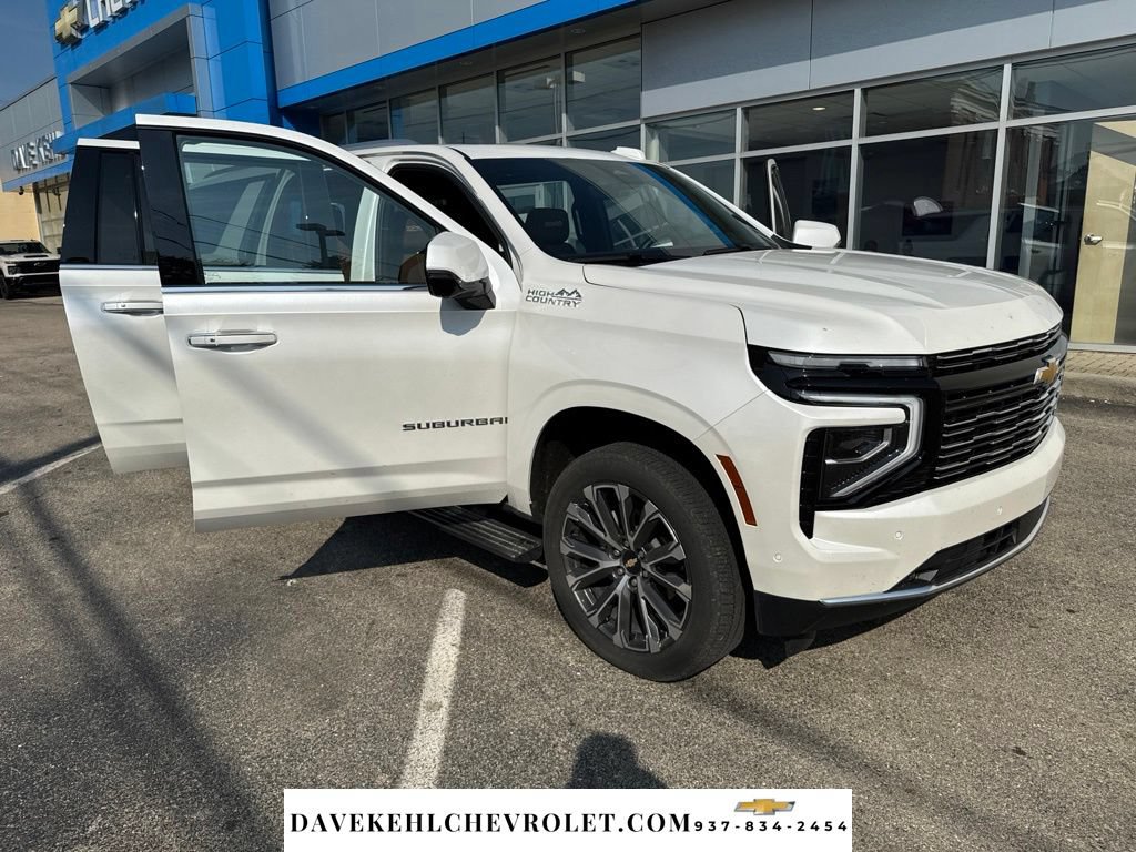 Used 2025 Chevrolet Suburban High Country AWD/4WD image 37