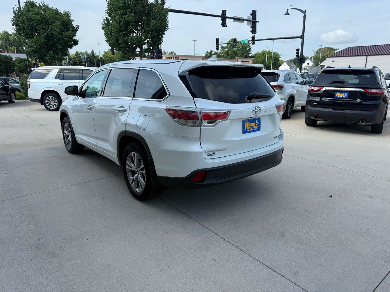 Used 2015 Toyota Highlander XLE AWD/4WD image 4