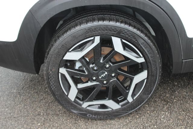 Used 2025 Kia Seltos SX image 40