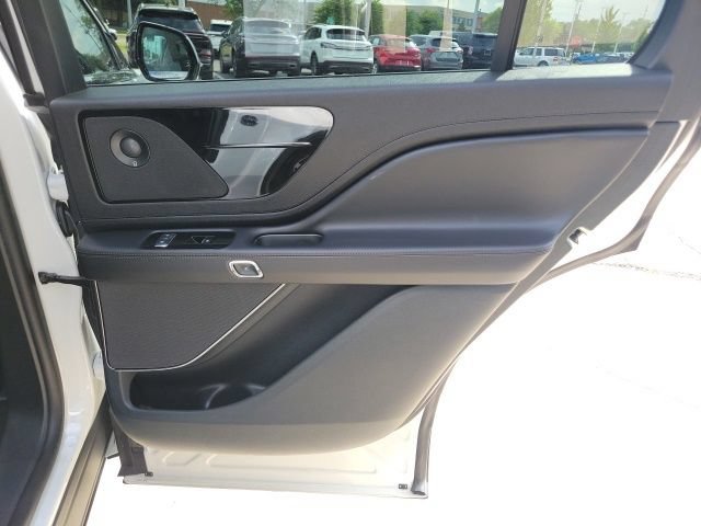 Certified 2024 Lincoln Aviator Reserve w/ Elements Package Plus AWD/4WD image 26