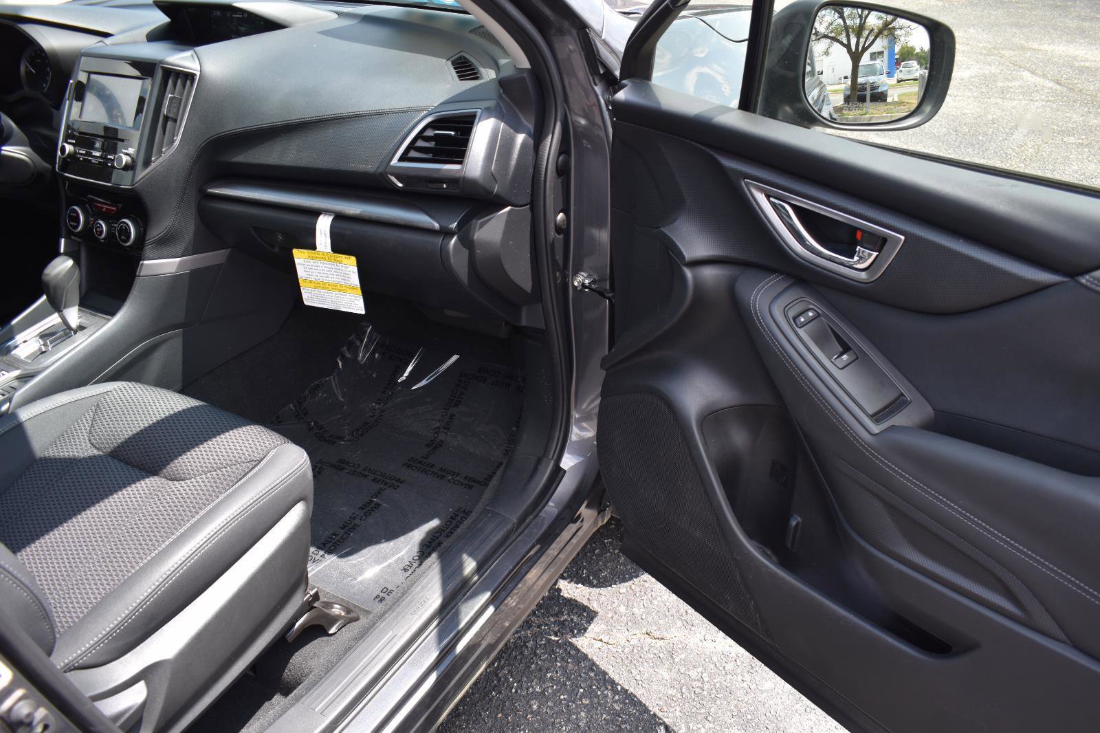 Used 2023 Subaru Forester Premium image 17