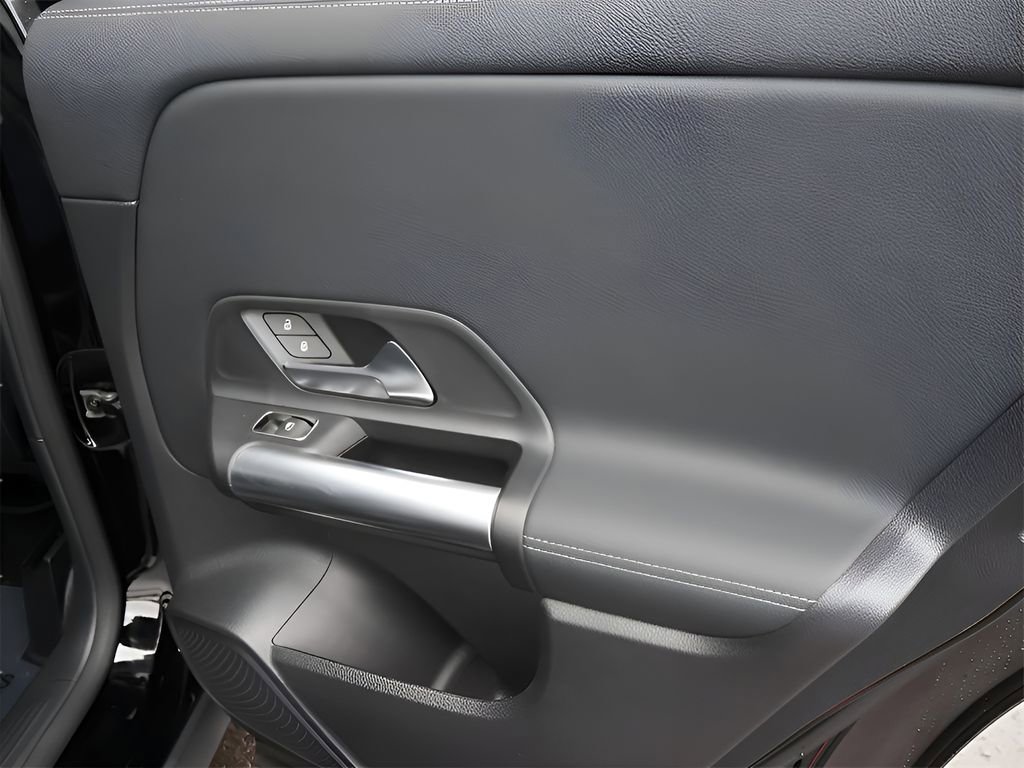 Certified 2025 Mercedes-Benz GLA 250 4MATIC image 22