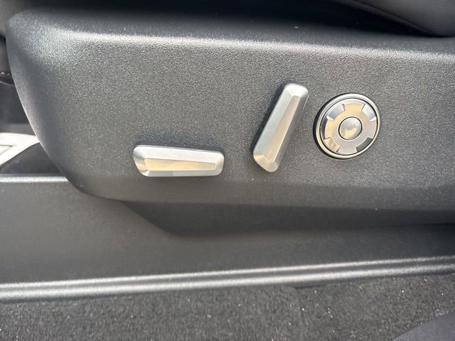 New 2025 Lincoln Navigator Reserve w/ Jet Appearance Package image 17