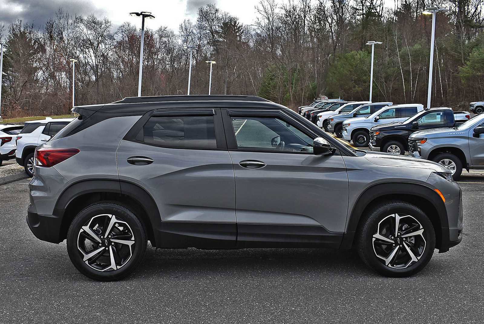 Used 2023 Chevrolet TrailBlazer RS w/ Convenience Package image 6