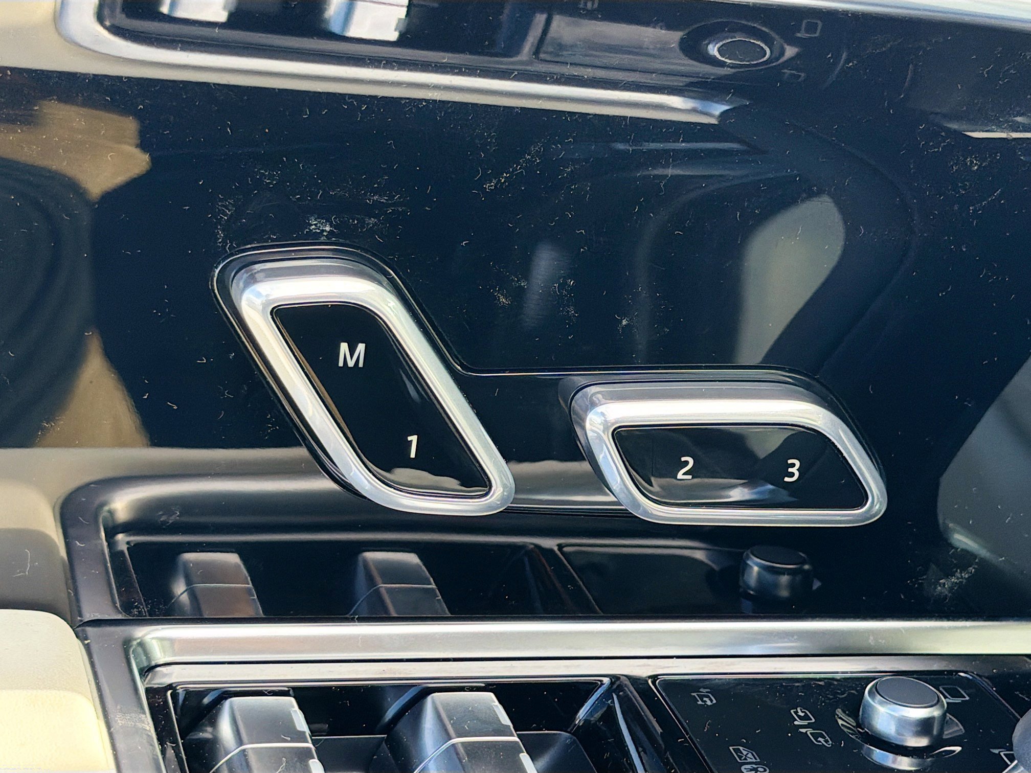 New 2026 Land Rover Range Rover Long Wheelbase Autobiography image 26