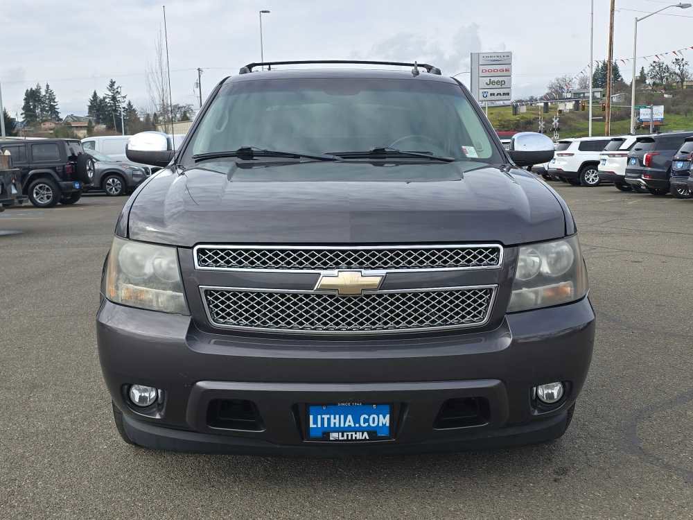 Used 2011 Chevrolet Avalanche LT w/ Regional Value Package image 8