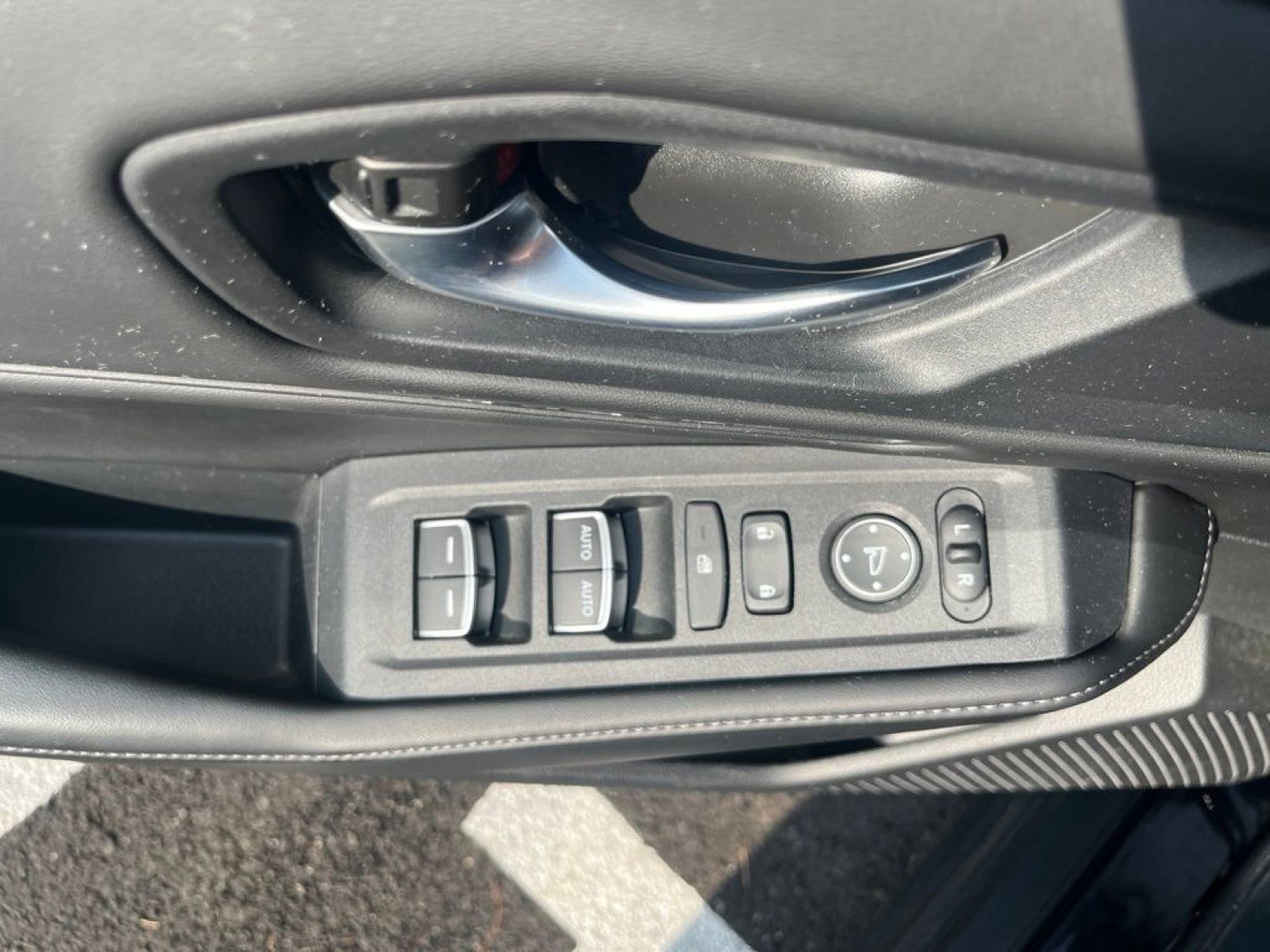 Used 2023 Honda Accord Sport image 12