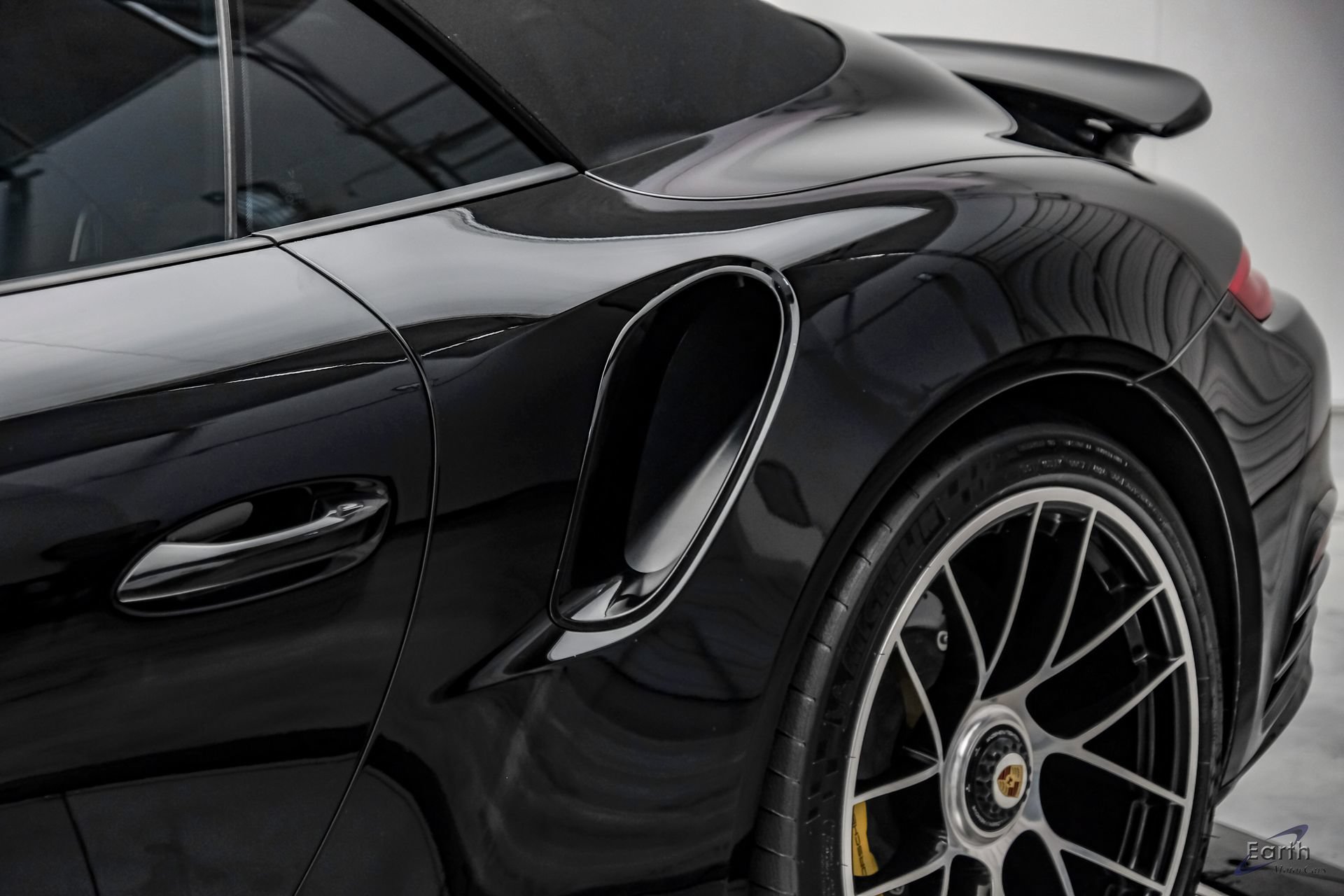 Used 2019 Porsche 911 Turbo S AWD/4WD image 38