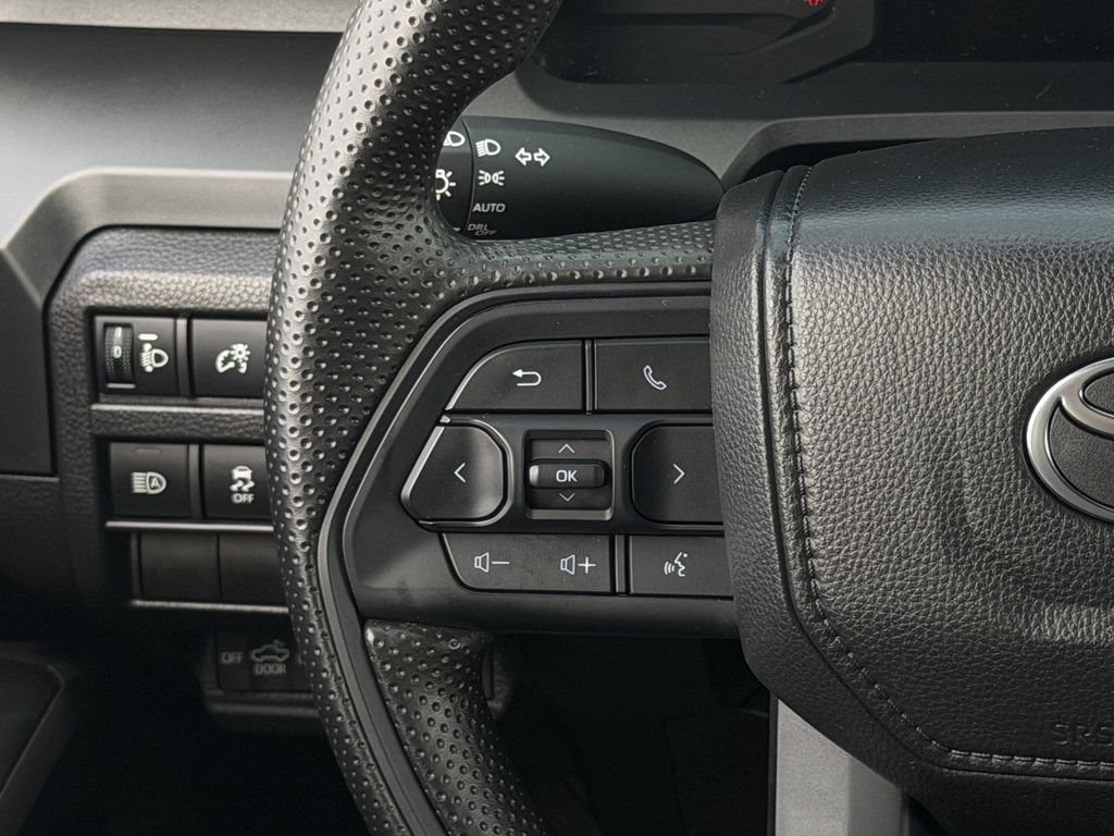 Used 2024 Toyota Tacoma SR AWD/4WD image 14