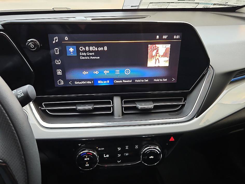 New 2026 Chevrolet Trax LT FWD image 17