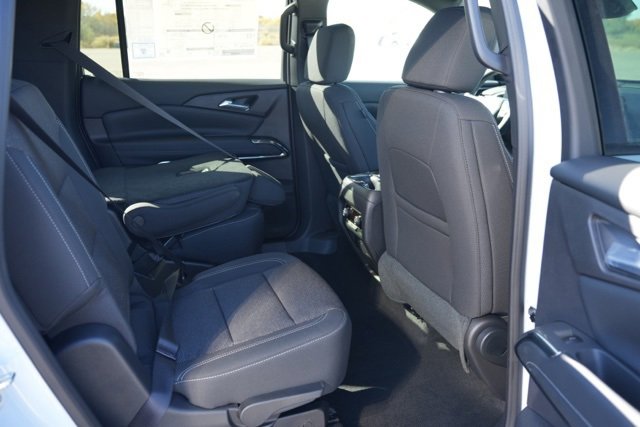 New 2026 Chevrolet Traverse LT image 11