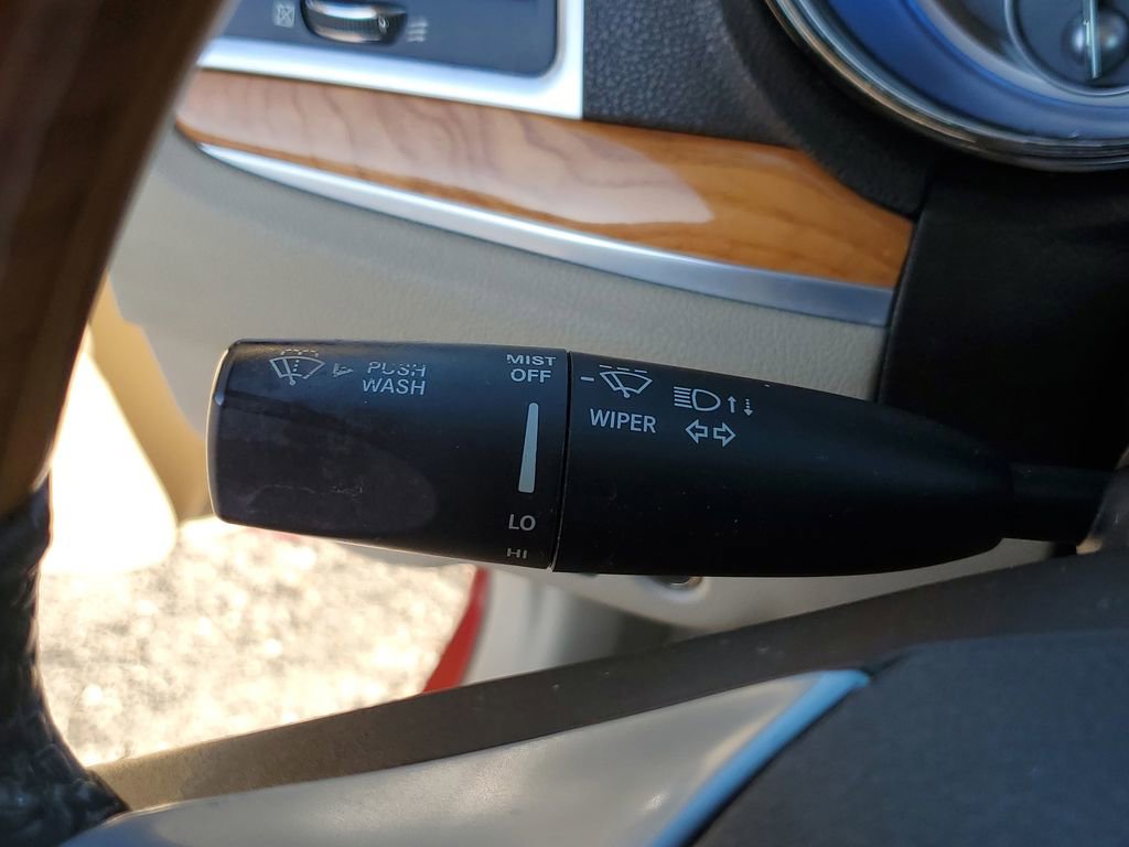 Used 2014 Chrysler 300 C image 22