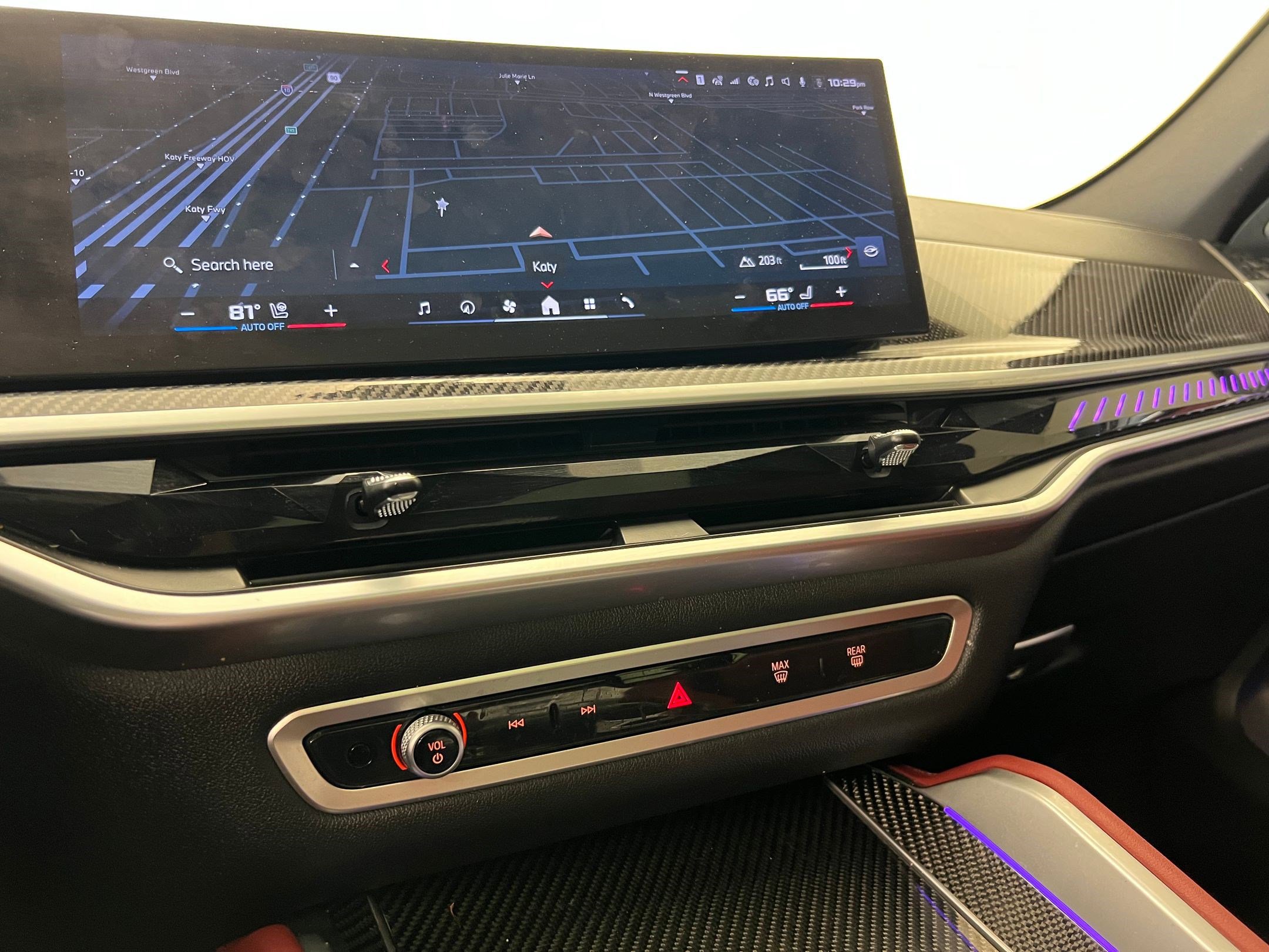 Certified 2024 BMW X6 M60i w/ Executive Package image 28