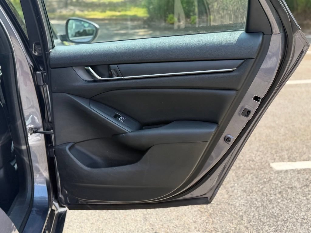 Used 2019 Honda Accord Sport image 17