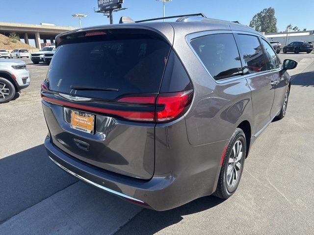 Certified 2021 Chrysler Pacifica Limited image 6