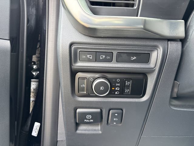 Certified 2023 Ford F150 Lariat w/ Equipment Group 502A High image 32