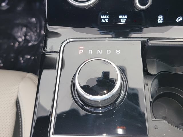 Used 2018 Land Rover Range Rover Velar R-Dynamic SE AWD/4WD image 22