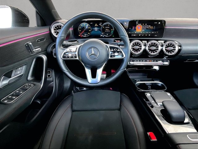 Used 2023 Mercedes-Benz CLA 250 4MATIC image 7