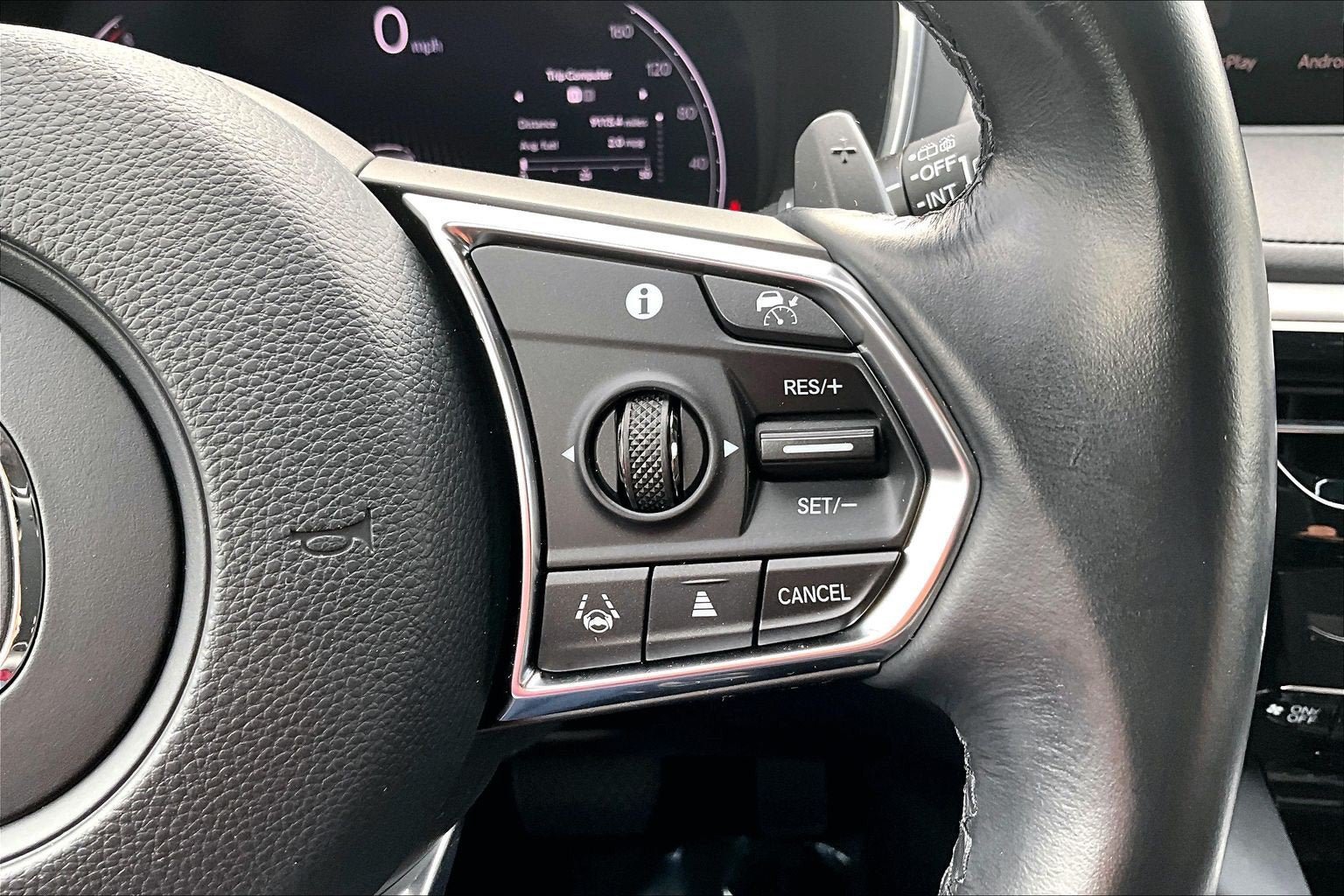 Used 2023 Acura MDX SH-AWD w/ Technology Package image 18