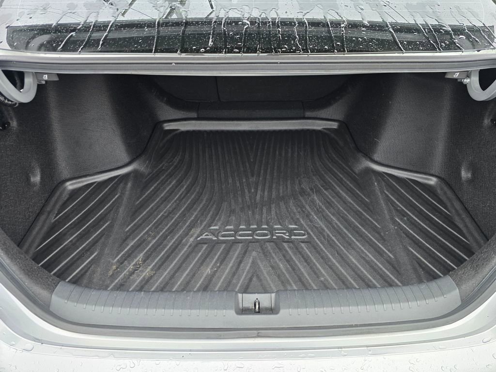 Used 2024 Honda Accord Touring image 10