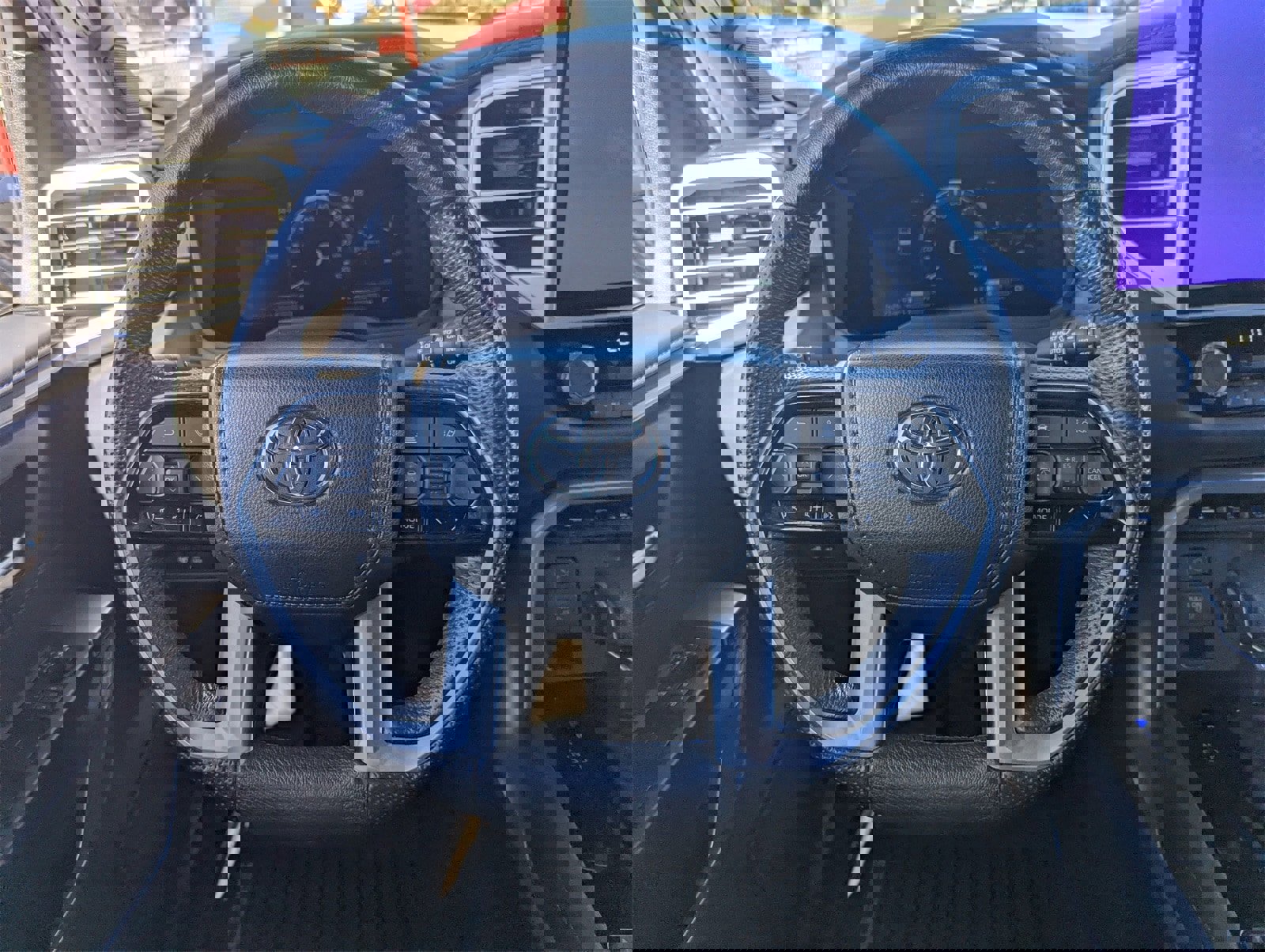 Used 2024 Toyota Sequoia Platinum image 25