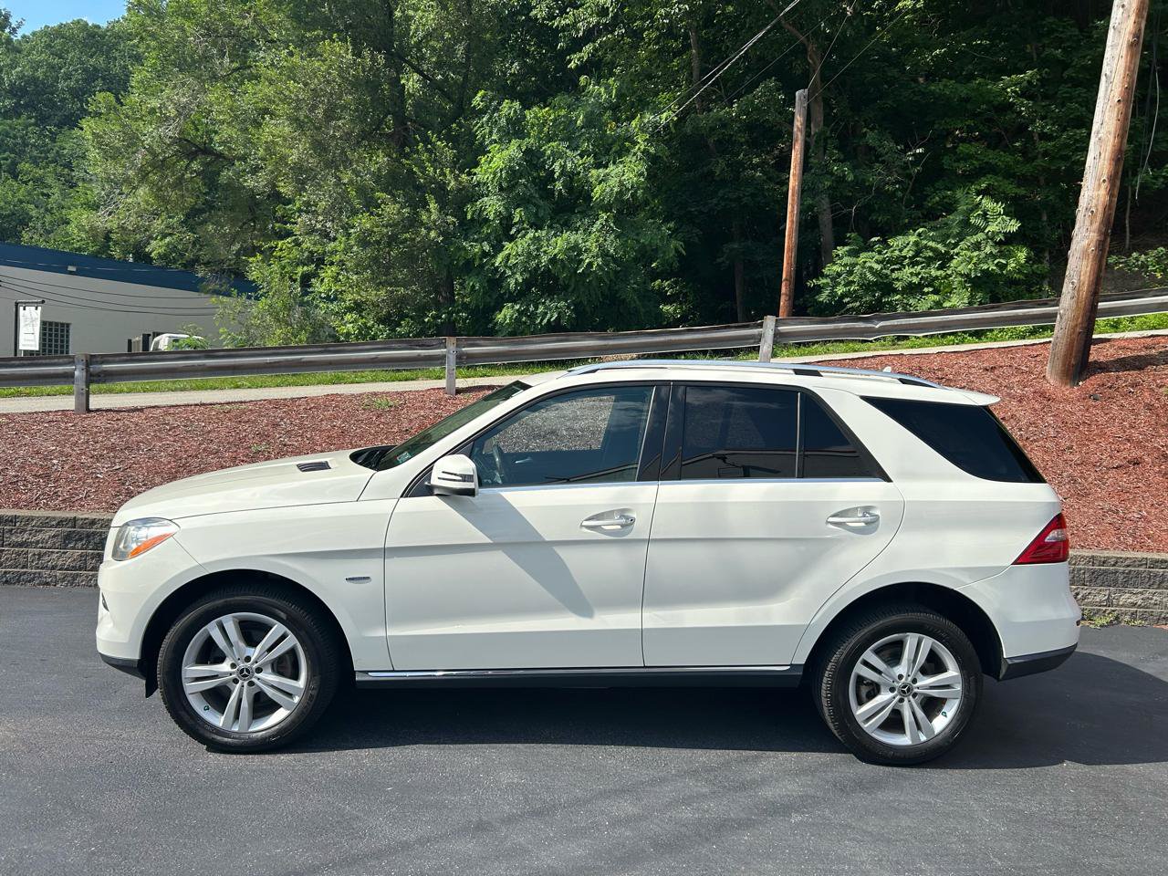 Used 2012 Mercedes-Benz ML 350 4MATIC image 2