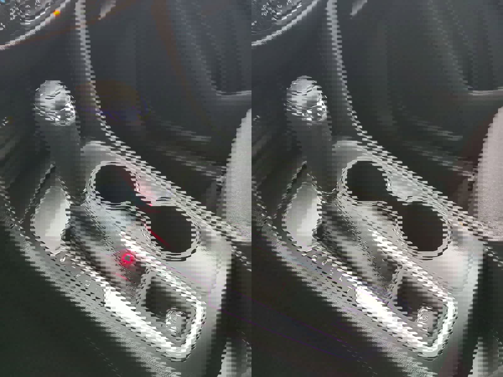 Used 2019 Chevrolet Equinox LT w/ Driver Convenience Package image 29