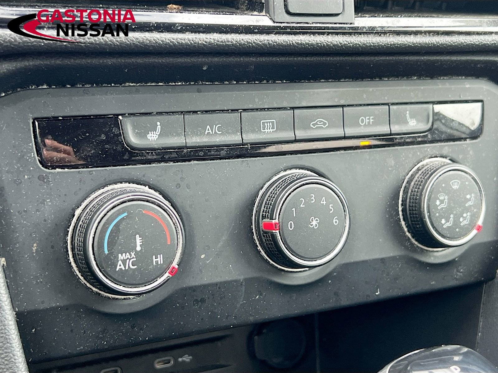 Used 2022 Volkswagen Taos SE image 19