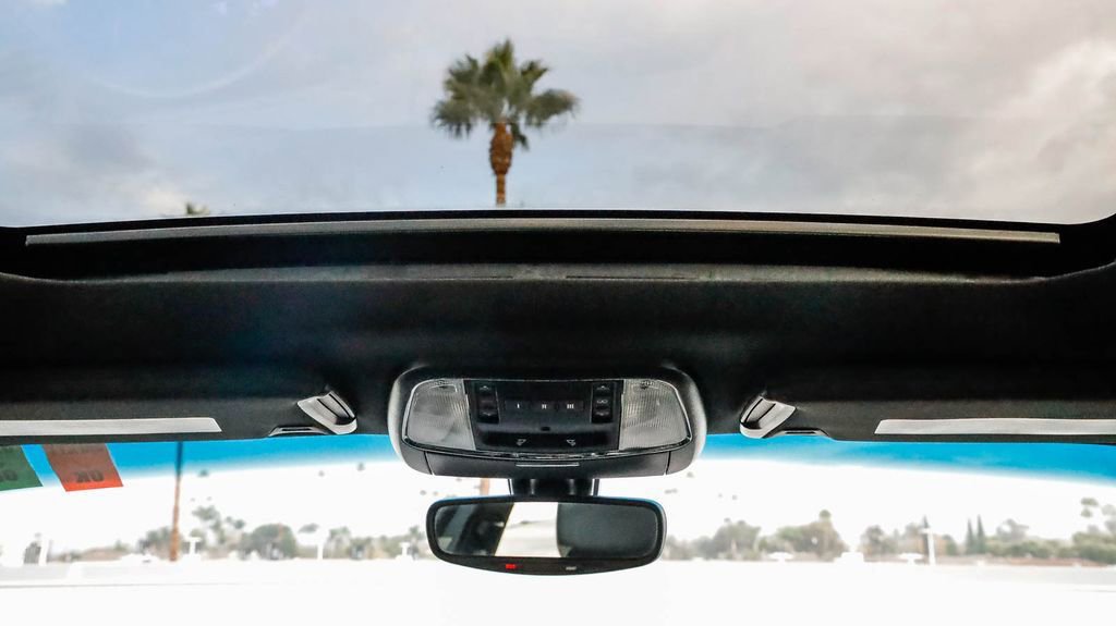 Used 2023 Chrysler 300 S image 17