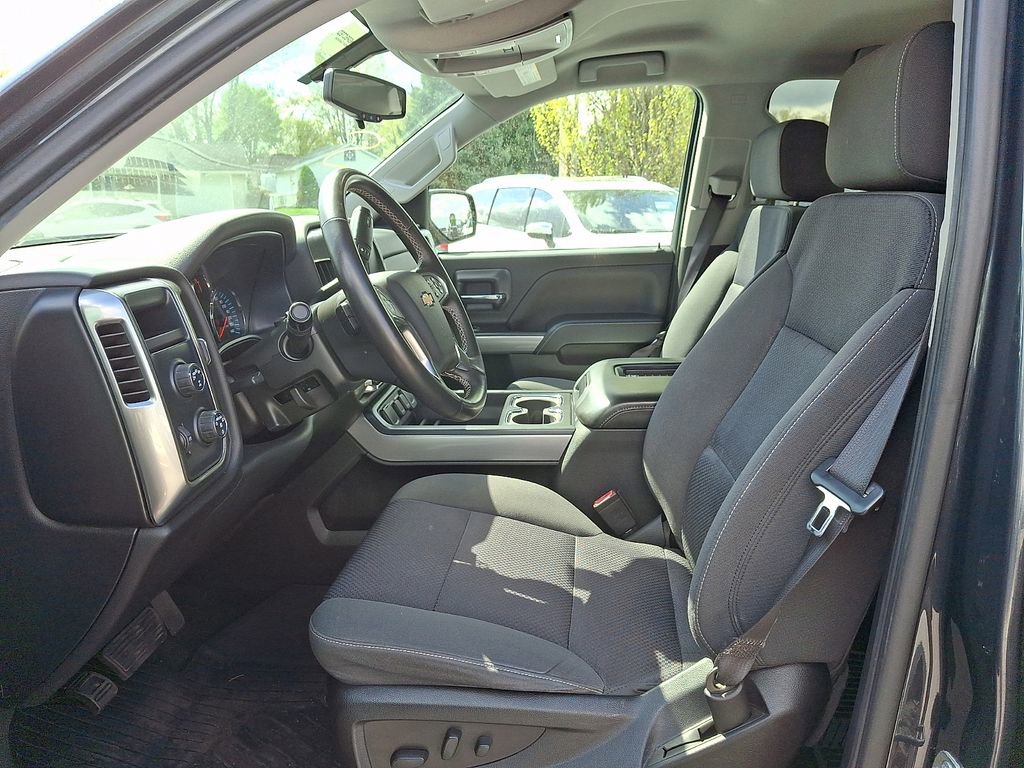 Used 2018 Chevrolet Silverado 1500 LT w/ All Star Edition image 15