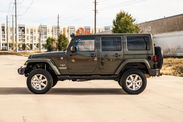 Used 2016 Jeep Wrangler Unlimited Sahara w/ Max Tow Package image 29