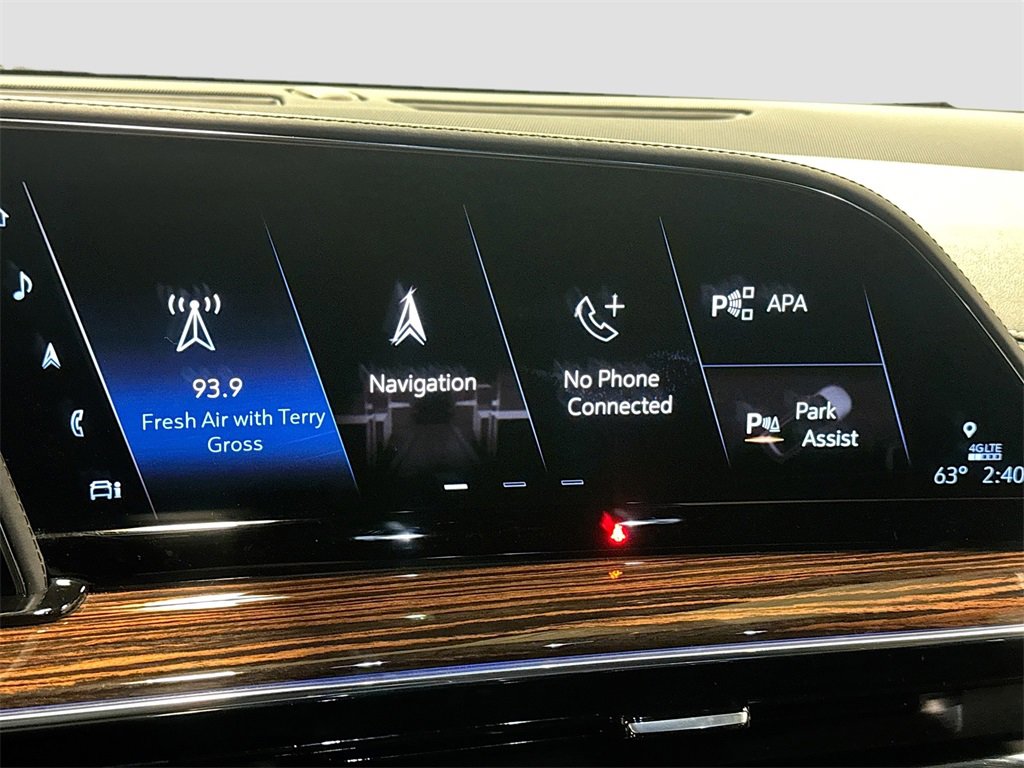 Used 2021 Cadillac Escalade Premium Luxury image 12