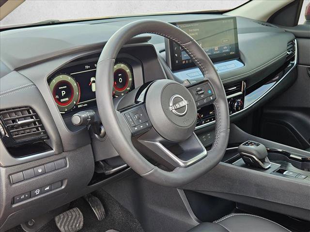 Used 2024 Nissan Rogue SL image 10