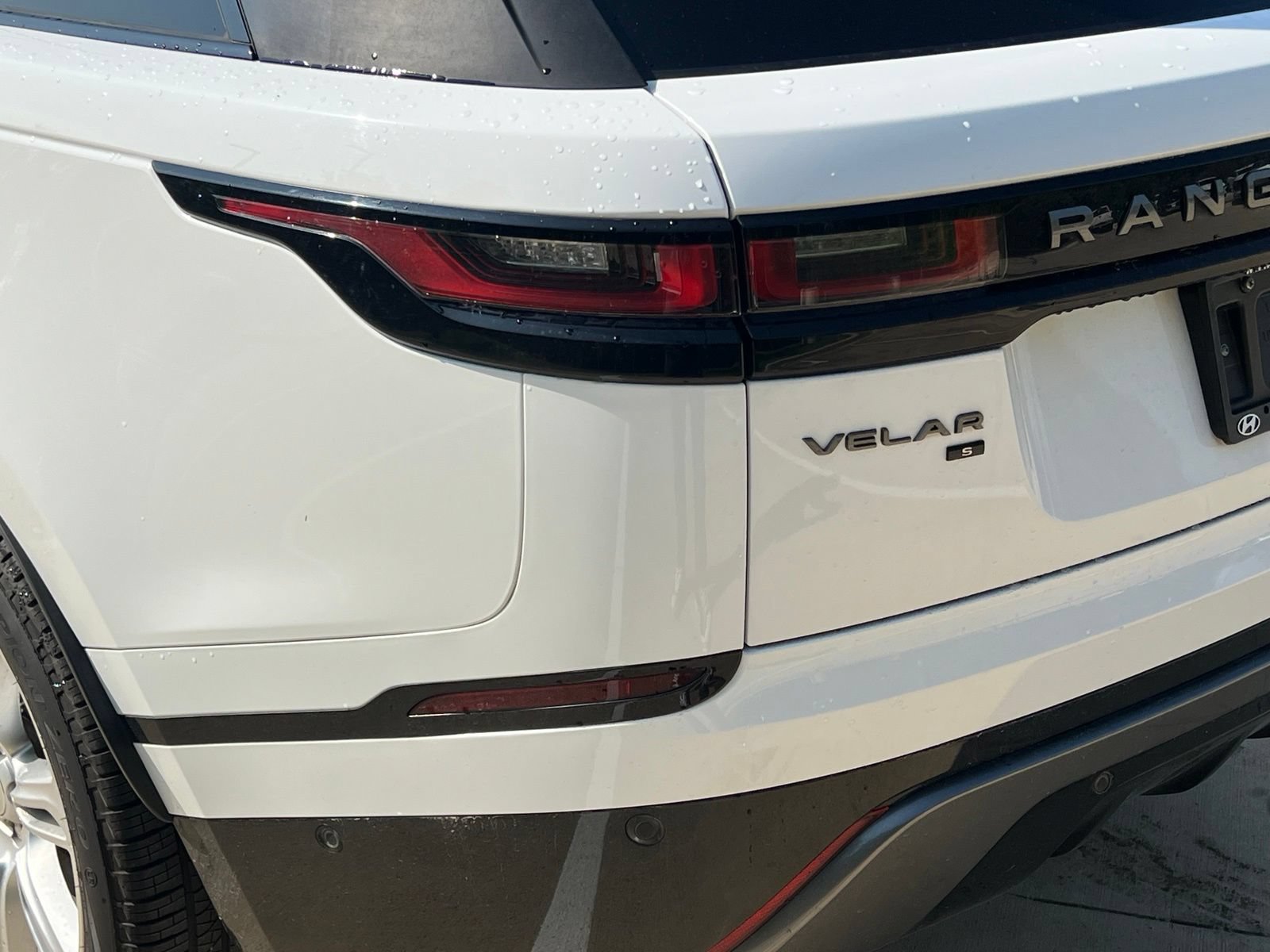Used 2021 Land Rover Range Rover Velar R-Dynamic S AWD/4WD image 12