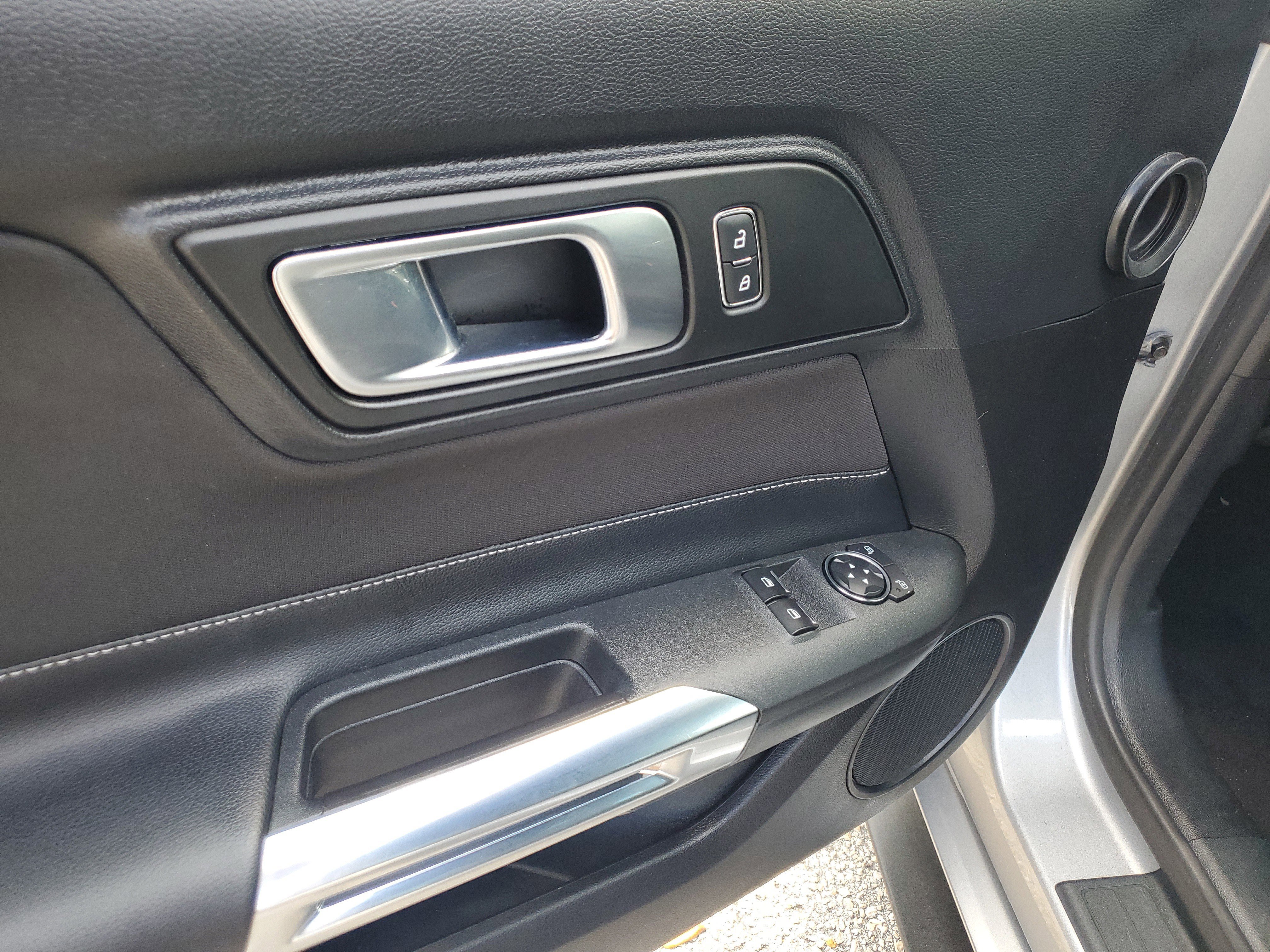 Certified 2021 Ford Mustang Coupe image 13