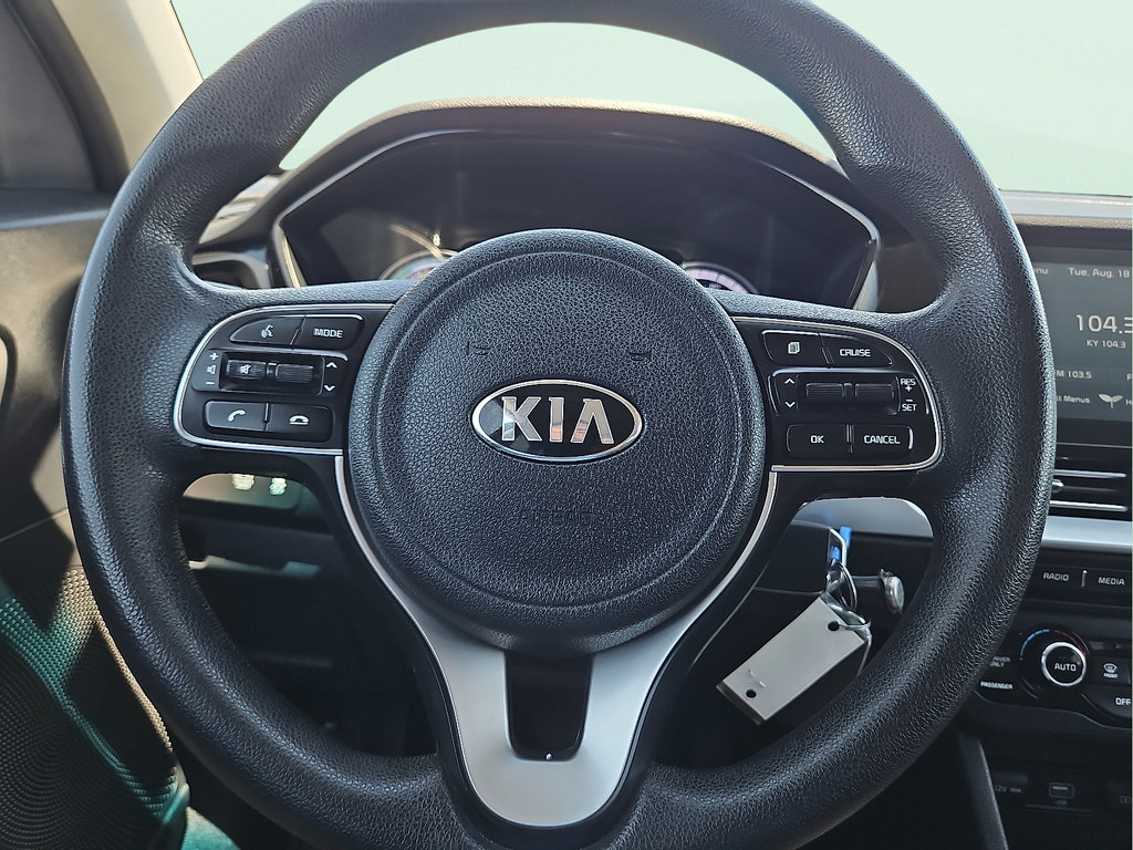 Used 2020 Kia Niro LX FWD image 19