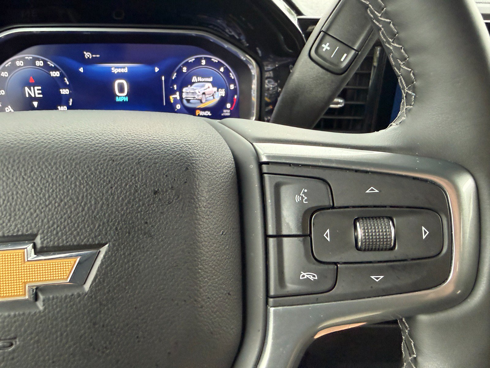 Used 2026 Chevrolet Silverado 2500 LT w/ Z71 Chrome Sport Edition AWD/4WD image 27