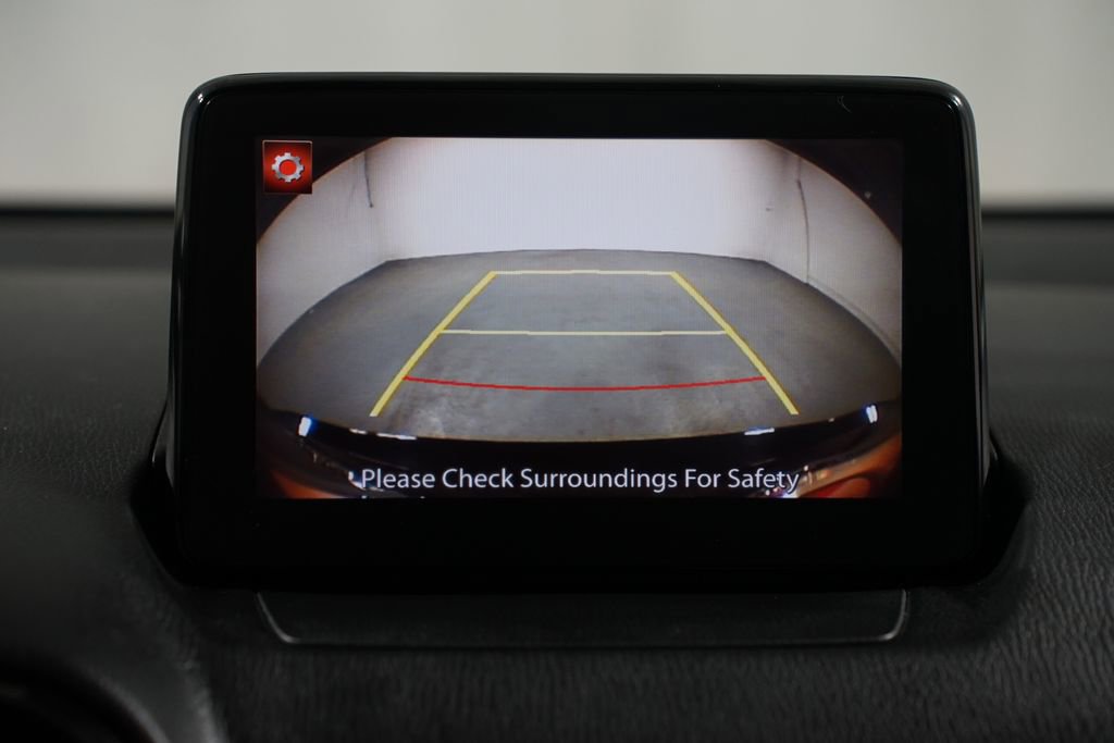 Used 2019 Toyota Yaris L FWD image 18