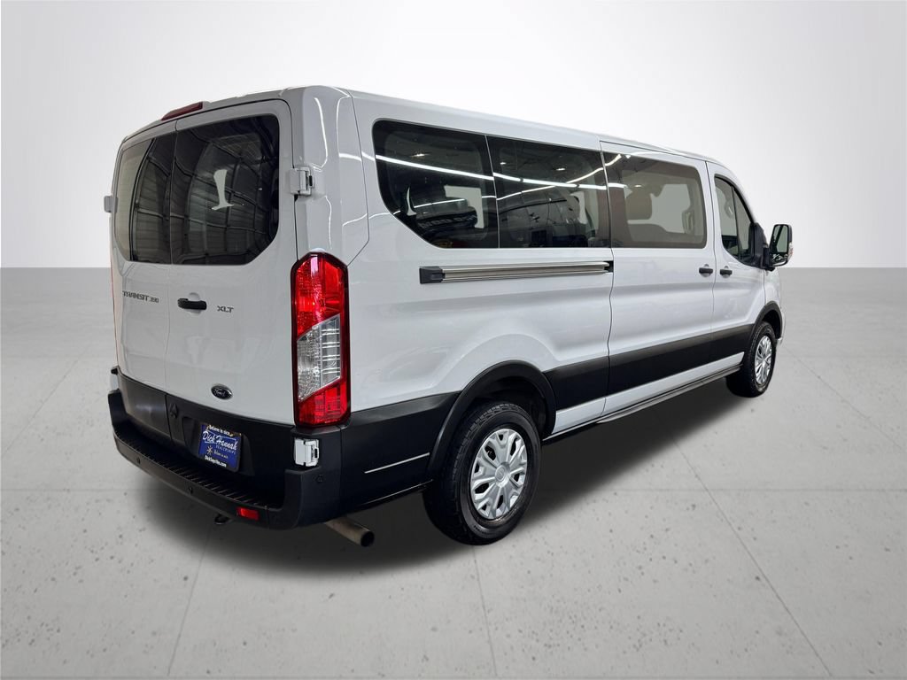 Used 2023 Ford Transit 350 XLT RWD image 7