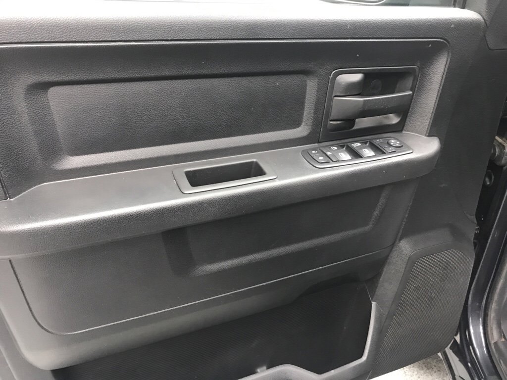 Used 2014 RAM 1500 Express image 9