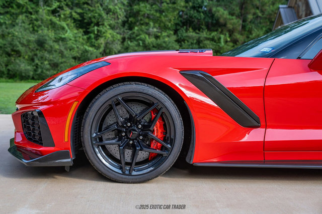 Used 2019 Chevrolet Corvette ZR1 image 4