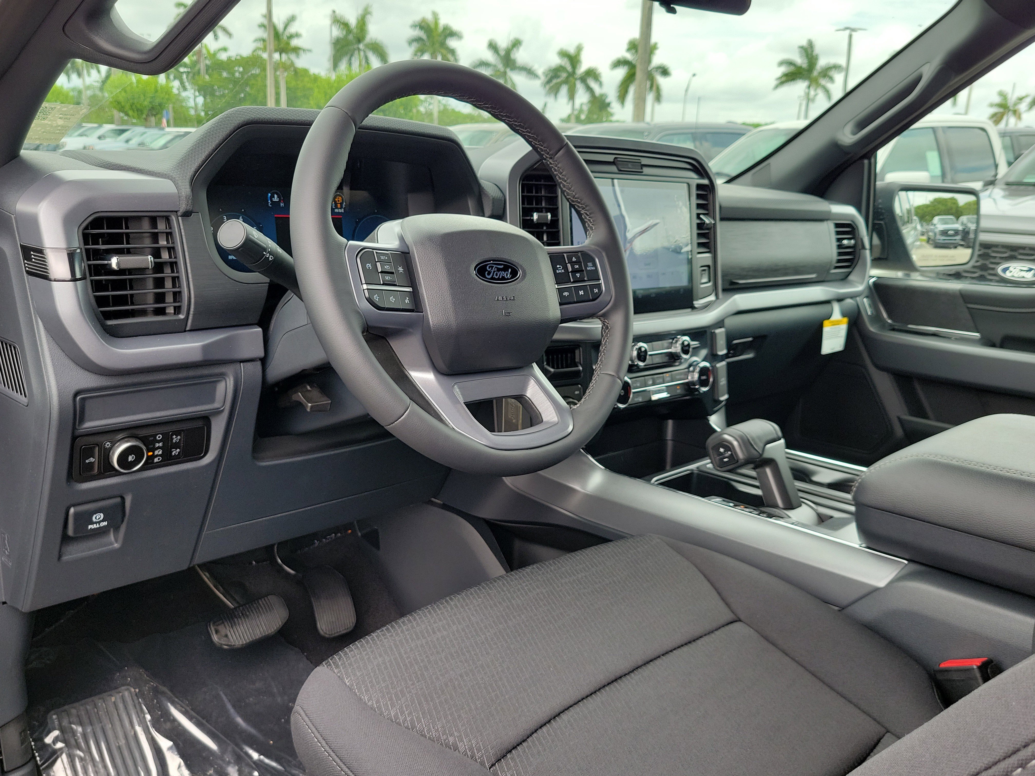 New 2026 Ford F150 XLT w/ XLT Black Appearance Package AWD/4WD image 11