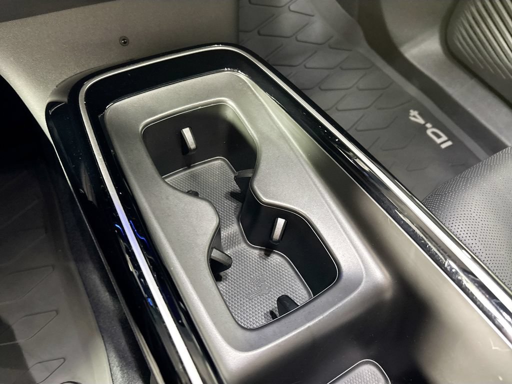 Certified 2023 Volkswagen ID.4 Pro S Plus AWD/4WD image 17