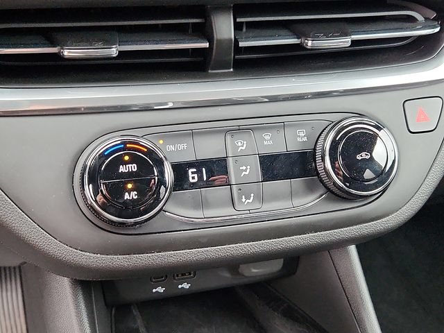 Certified 2024 Buick Envista Preferred w/ Convenience II Package FWD image 15