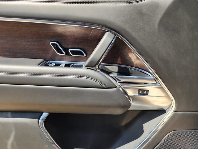 Used 2023 Land Rover Range Rover SE image 22