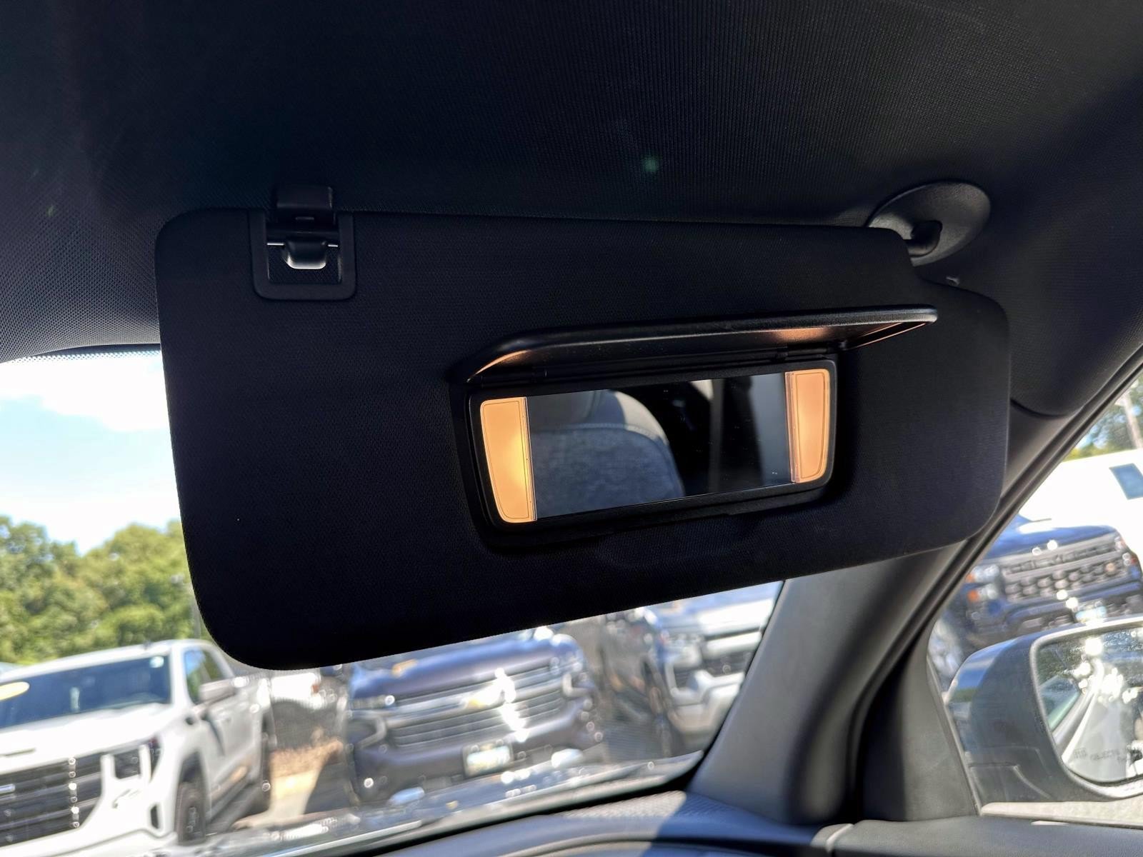 Used 2024 Chevrolet Traverse LS AWD/4WD image 27