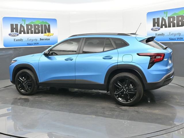 Used 2025 Chevrolet Trax ACTIV w/ Driver Confidence Package image 3